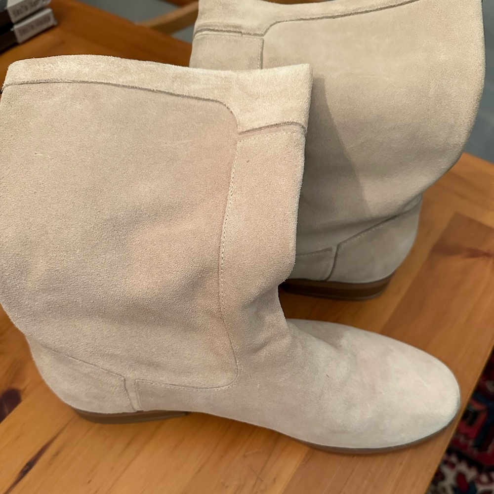 Calvin Klein Clarissa suede boots